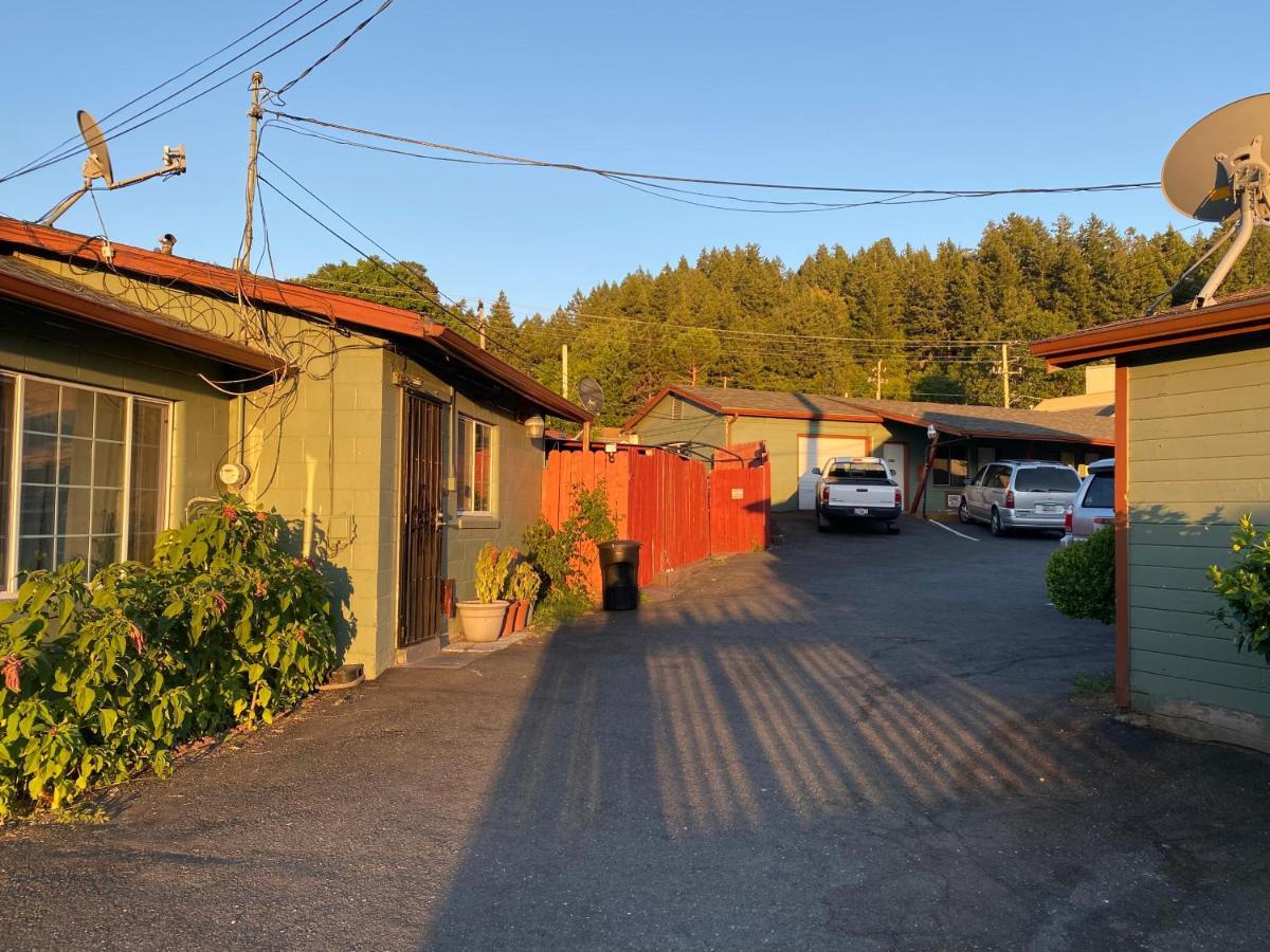Johnston'S Motel Гарбервил Екстериор снимка